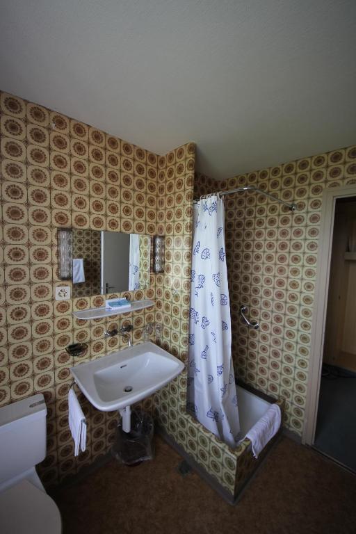 Gasthaus Zum Kreuz Meggen Екстер'єр фото
